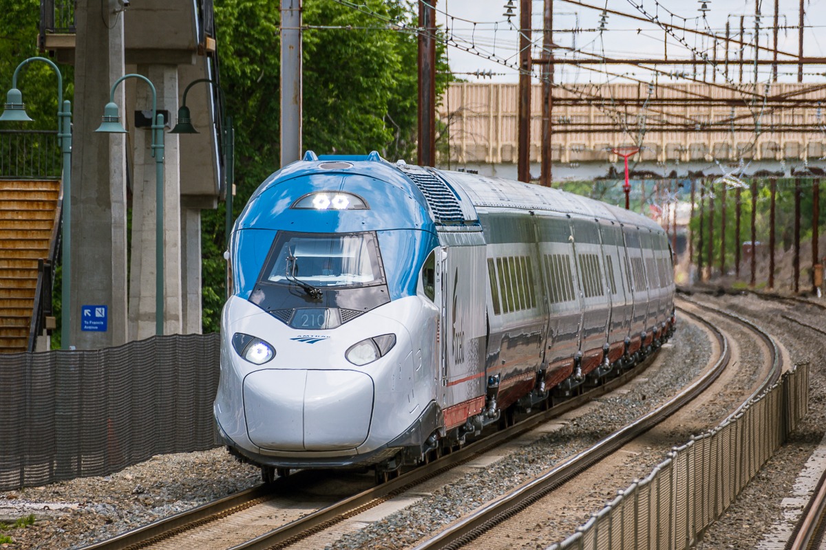 Acela II passes through Halethorpe, MD on its way to Washington DC for the first time. Amtrak has full rights to this image.
New Acela 21 in Testing